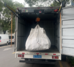 dual track vehicle mounted crane